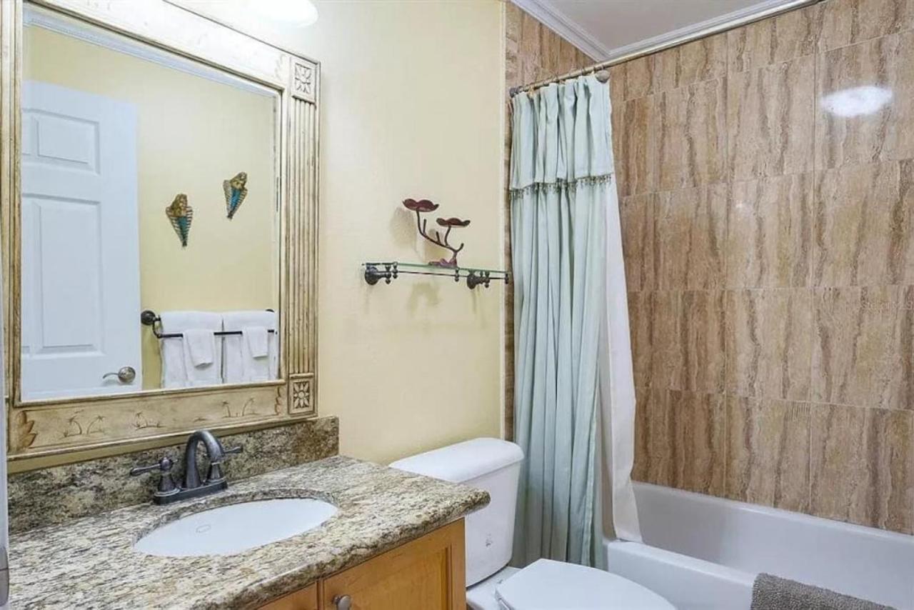 Bright Luxury Oceanfront Condo With Private Balcony And Hotel Pool Sankt Petersburg Exterior foto