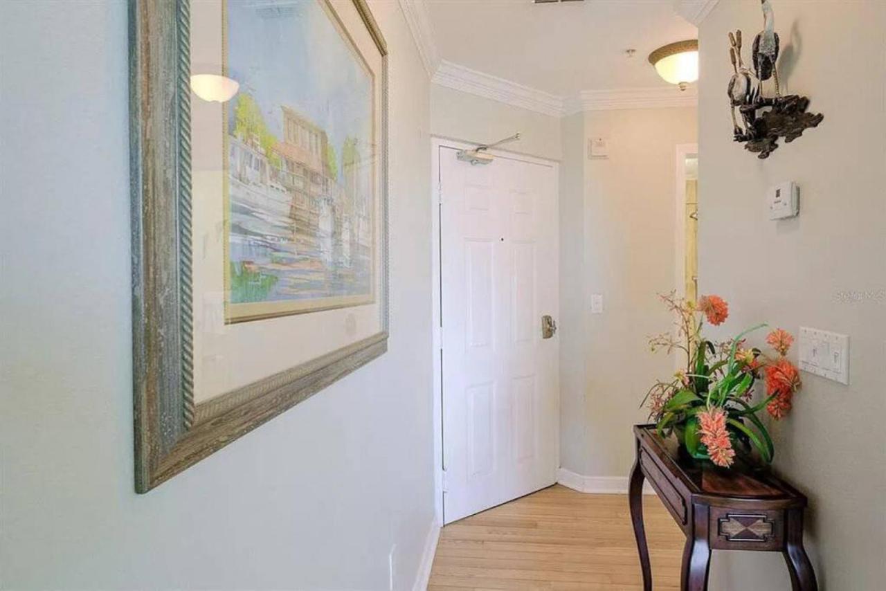 Bright Luxury Oceanfront Condo With Private Balcony And Hotel Pool Sankt Petersburg Exterior foto